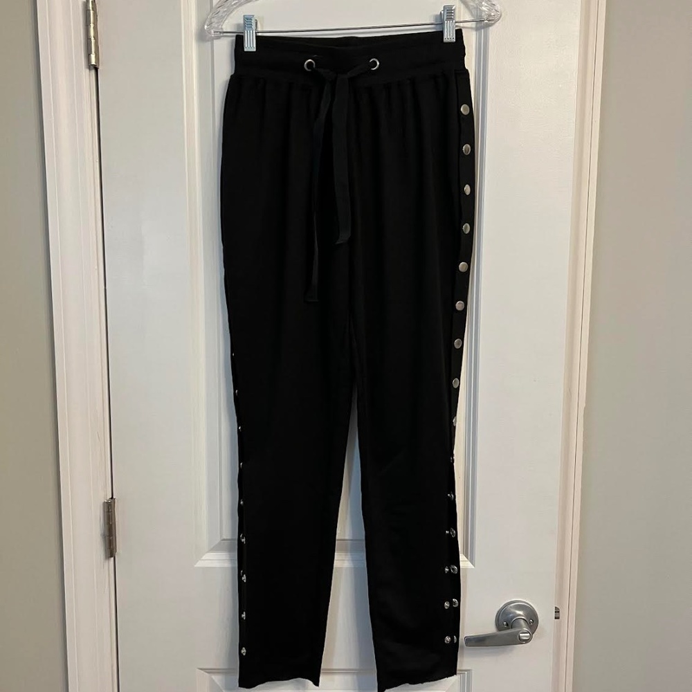Tea & Cup Snap Button Black Pants, Size Small